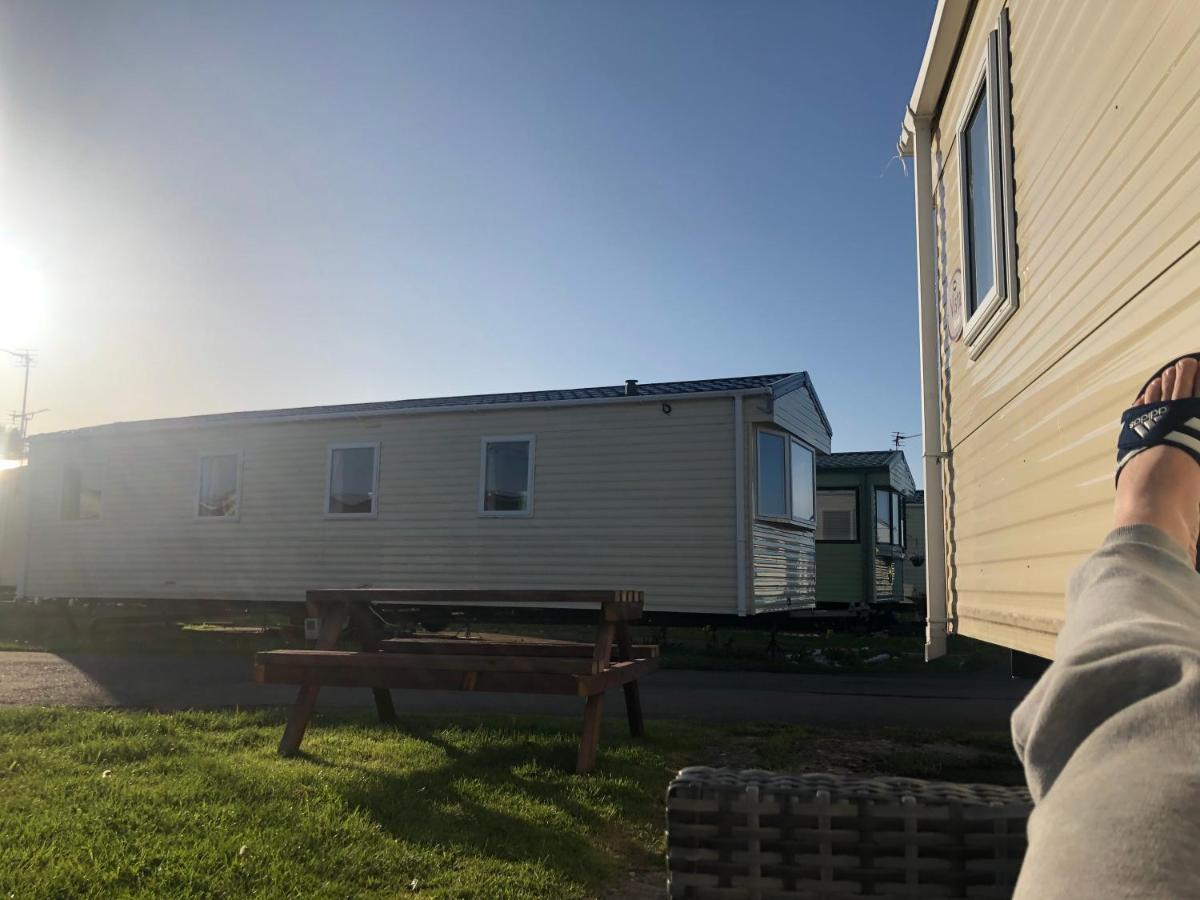 Towyn Six Berth En Suite Caravan Rhyl Extérieur photo